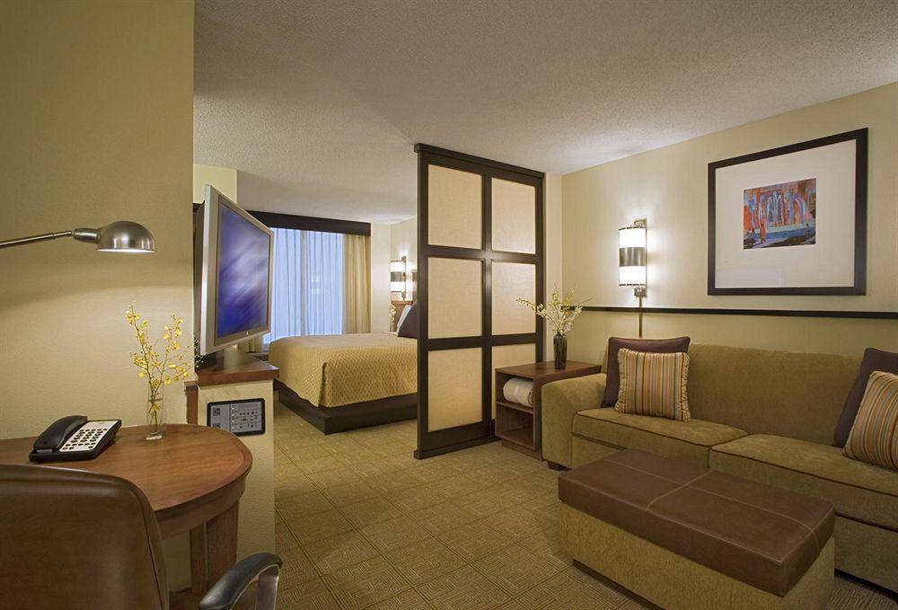 Hyatt Place Detroit/Ливония Стая снимка