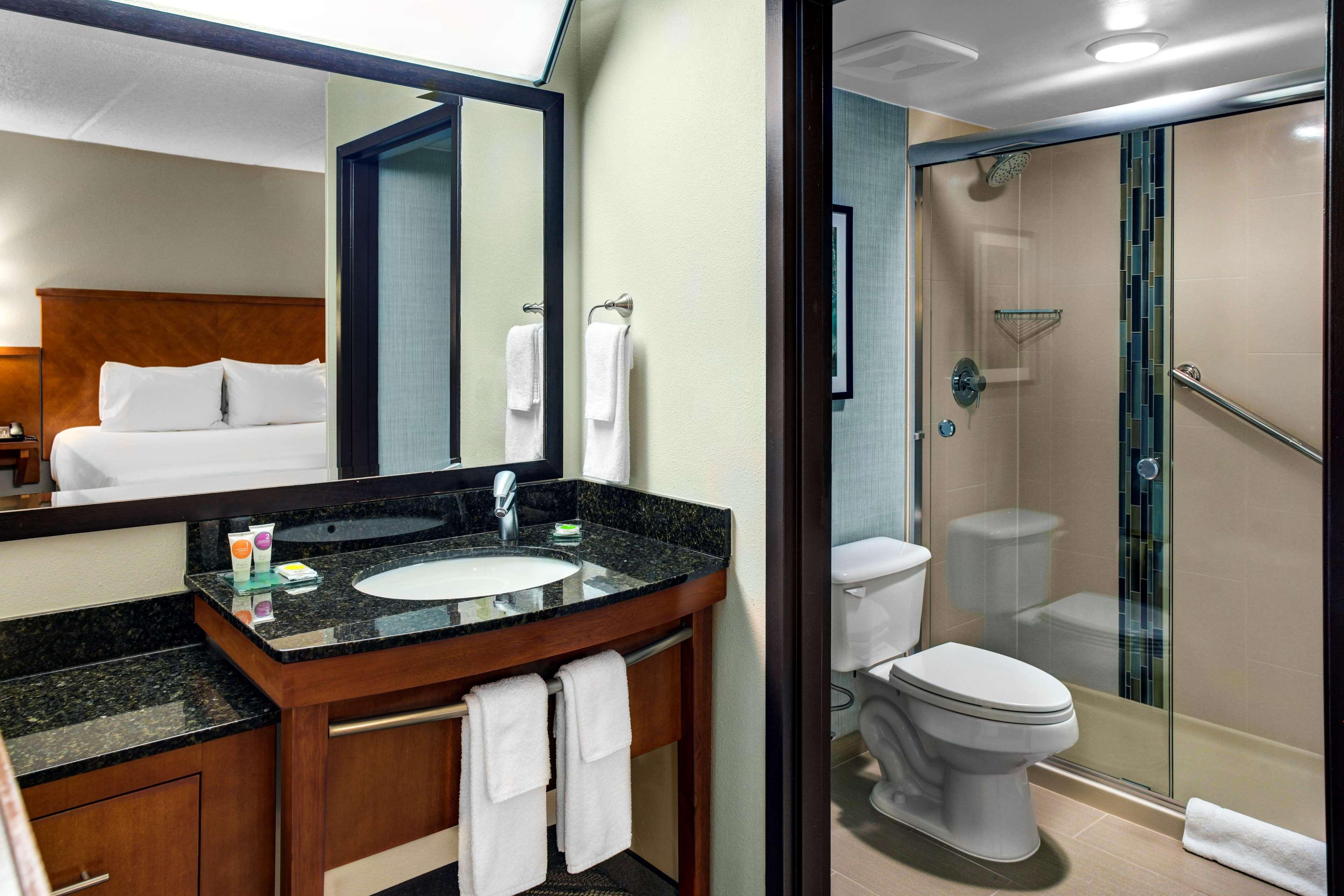Hyatt Place Detroit/Ливония Екстериор снимка