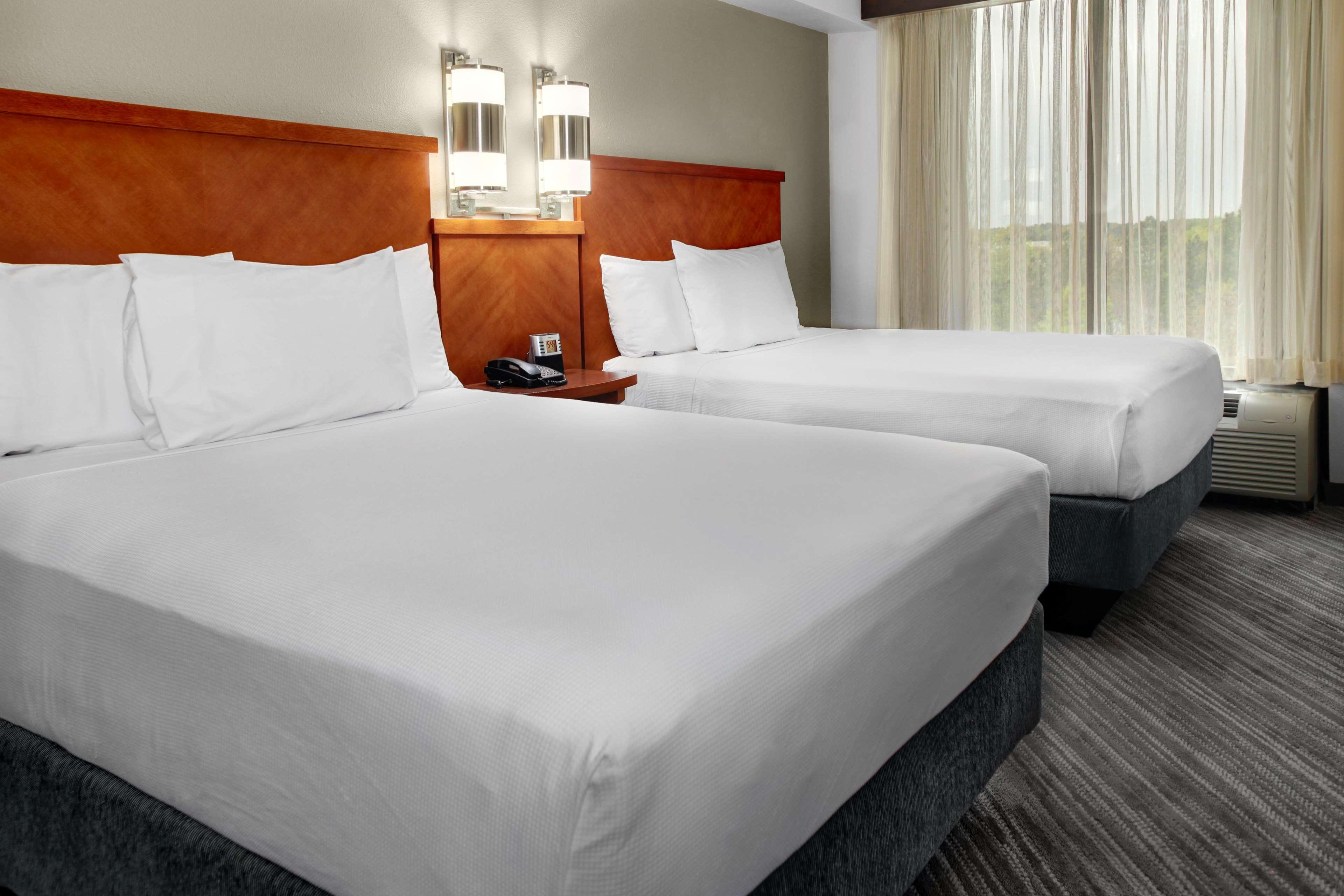 Hyatt Place Detroit/Ливония Екстериор снимка