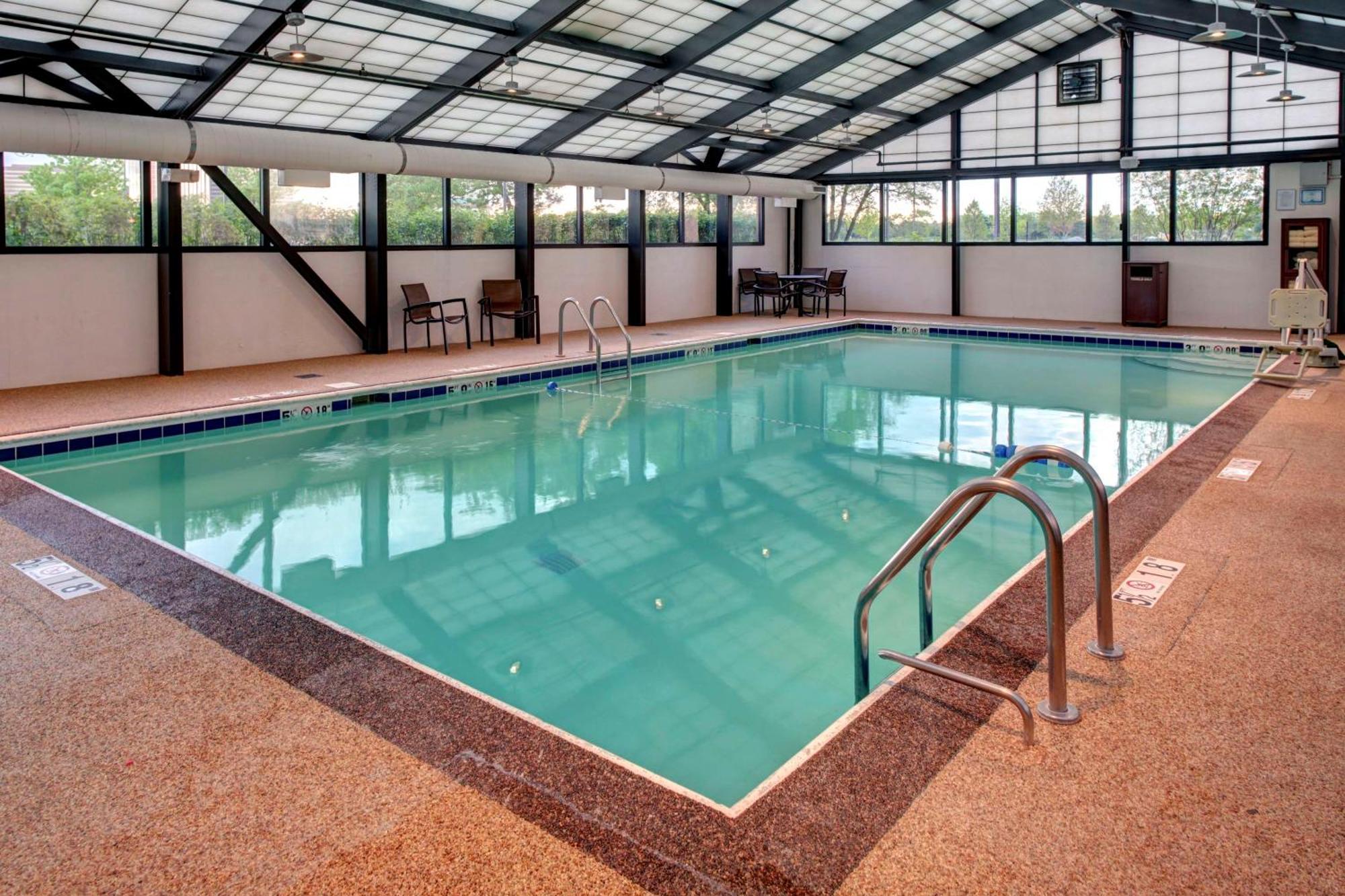 Hyatt Place Detroit/Ливония Екстериор снимка