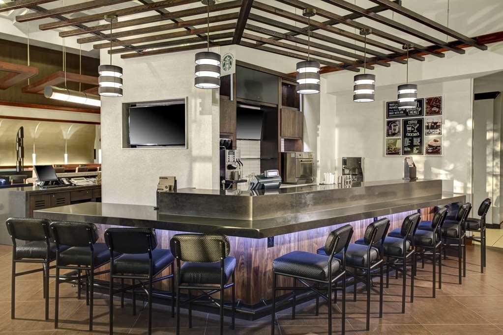 Hyatt Place Detroit/Ливония Ресторант снимка