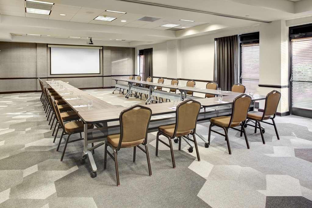 Hyatt Place Detroit/Ливония Съоръжения снимка