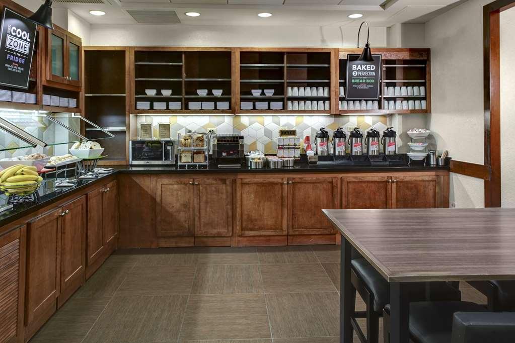 Hyatt Place Detroit/Ливония Ресторант снимка