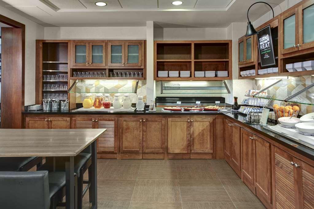 Hyatt Place Detroit/Ливония Интериор снимка