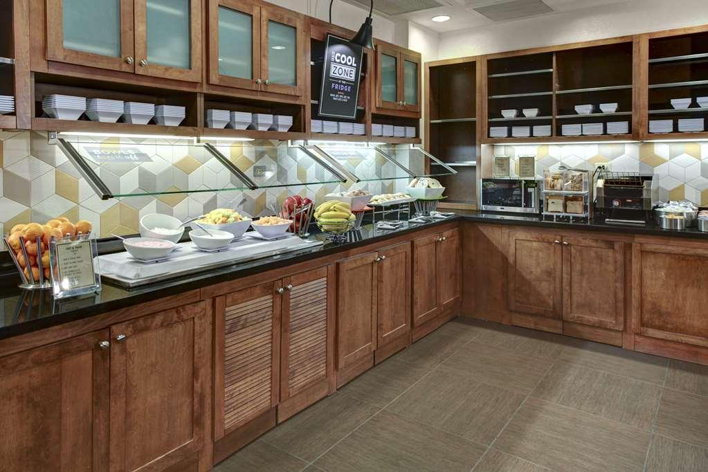 Hyatt Place Detroit/Ливония Ресторант снимка
