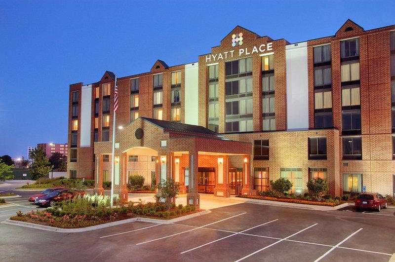 Hyatt Place Detroit/Ливония Екстериор снимка
